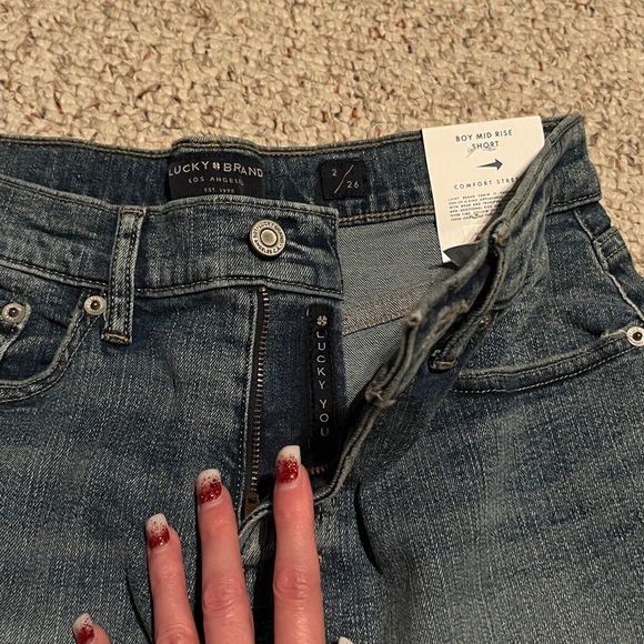 NWT Lucky Brand Boy Mid-Rise Short - Picture 3 of 6